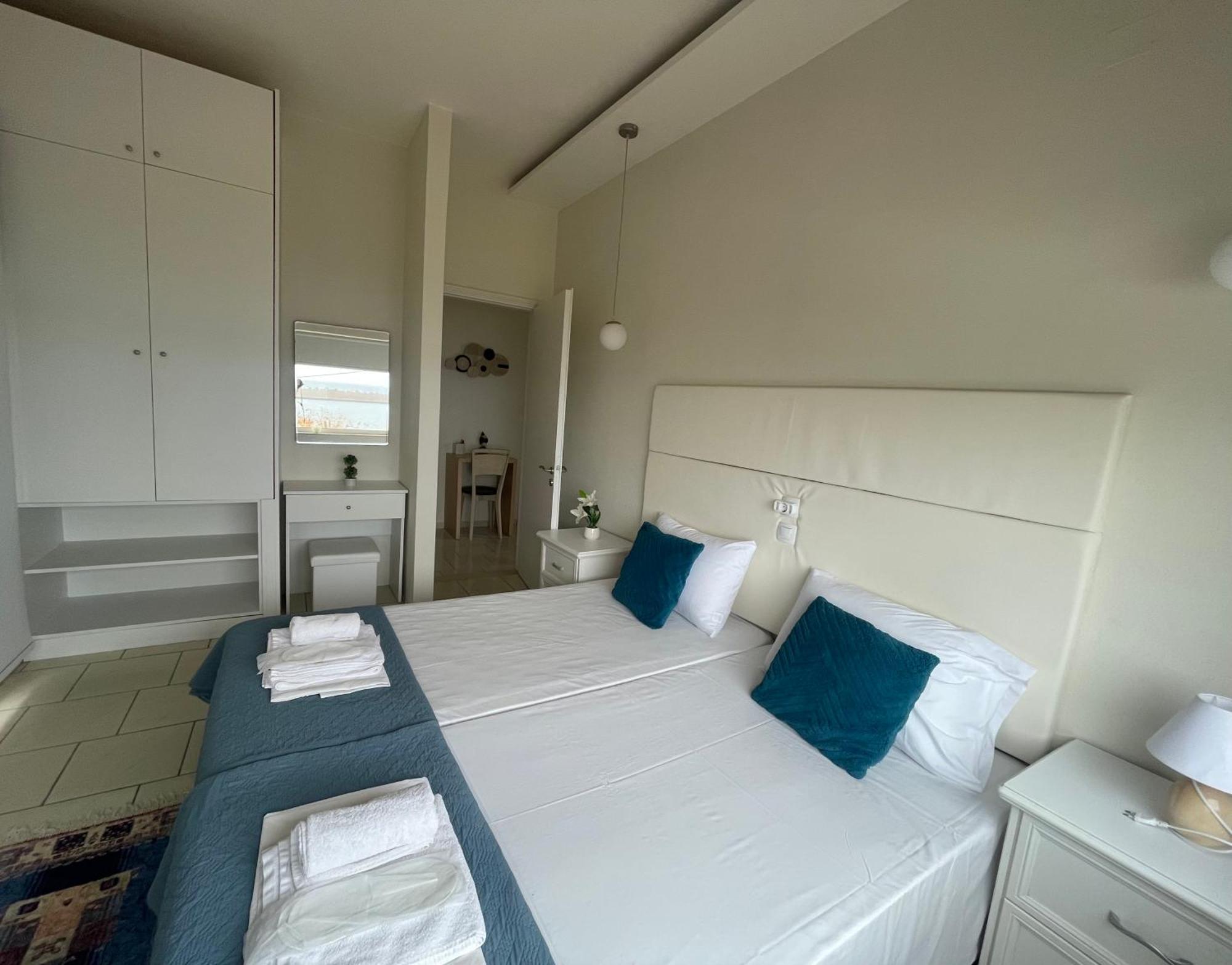 Sea View Apts & Suites By Pachiplex Mália Exterior foto